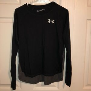 Women’s long sleeve under armour tee